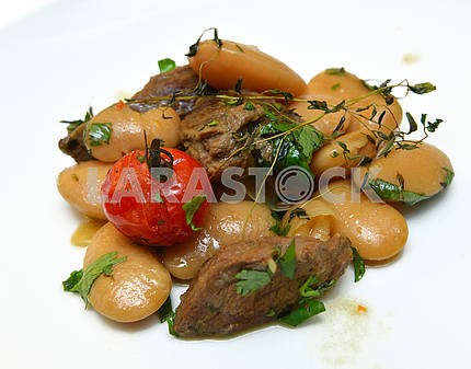 Roast lamb with beans