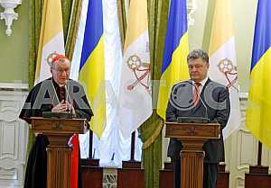 Petro Poroshenko and Pietro Parolin