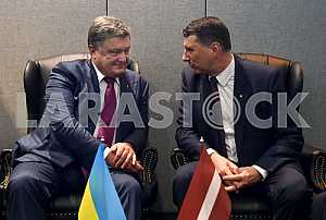 Петр Порошенко и Раймондс Вейонис