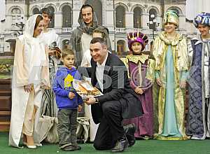 Kiev Mayor Vitaly Klitschko attended the Christmas Nativity Scene
